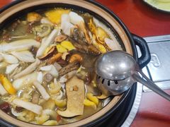 -菌之家·专业纯野生菌火锅·特色炒菌