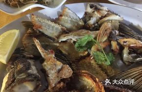 Pan-fried Fish Head