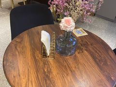 -POKEE VIA&Brunch·维娅(重庆来福士店)