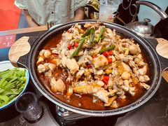 -昱龙大盆牛蛙馆(三兴街总店)