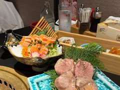 -山川小町·极番烧肉(新地假日广场店)