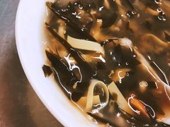 酸辣汤-芳婆糕团店(王府大街店)