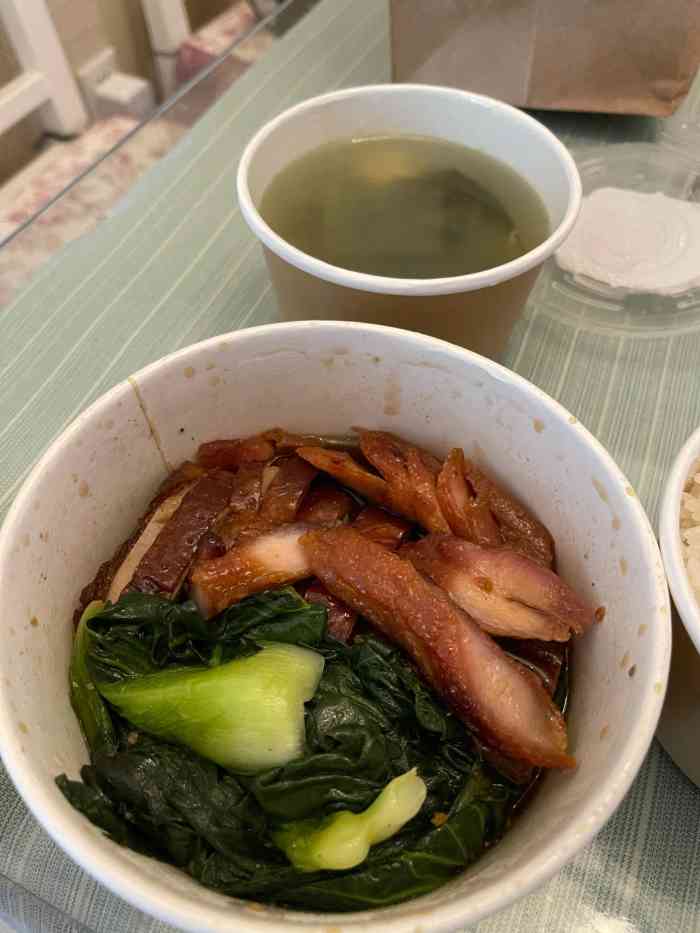 朱三卤鹅(翠竹店)-"现在每天都能看到在店里烧,味道也相比之前.