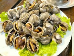 -Green Tree Rest. & Pub