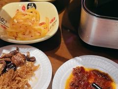 -富正毅三下锅·湘西韵味(天门山索道店)