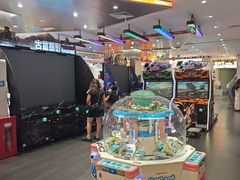 -反斗乐园π·电玩·高空拓展·蹦床(龙华天虹店)
