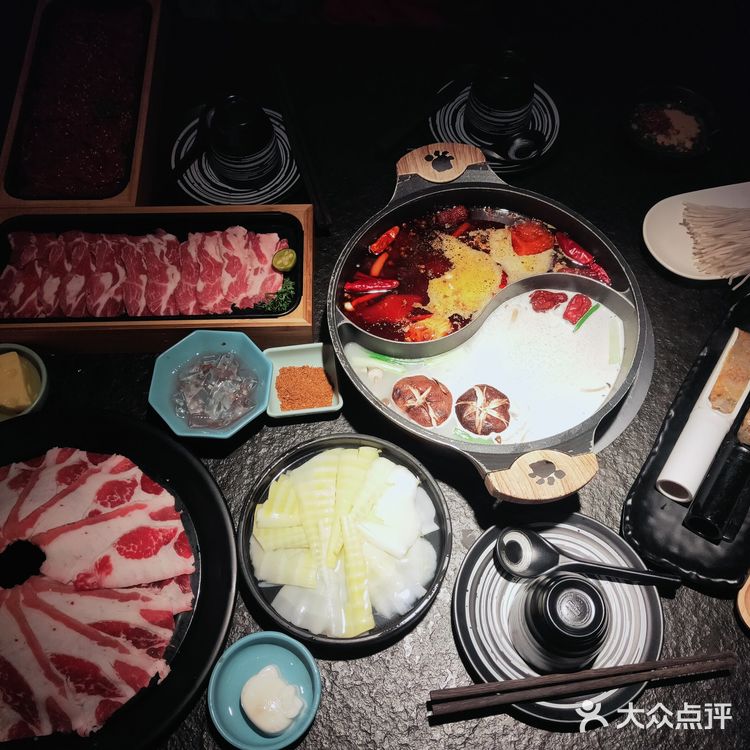 看到这个熊猫来了的火锅店，就决定来尝尝这家