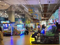 -探奇乐园蹦床公园(日月广场店)