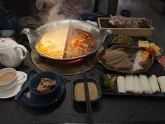 -湊湊火锅·茶憩(打浦桥日月光店)