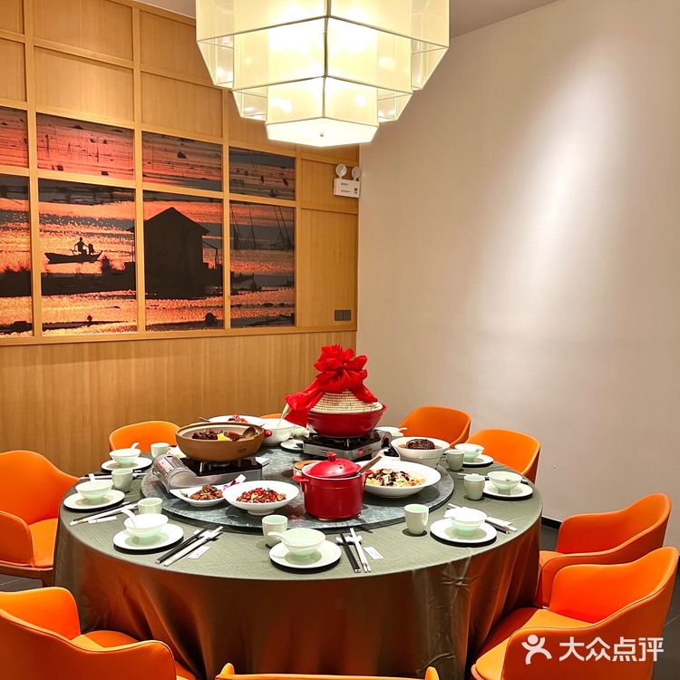 拥有一个中式庭院的湘菜馆|色香味并存😋