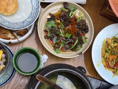 -云海肴·汽锅鸡·云南菜(天山百盛优客店)