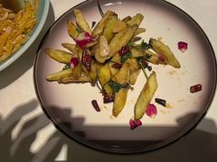 -八府香鸭·啫啫煲(华山路店)