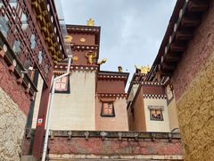 -噶丹松赞林寺