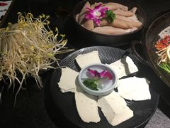 -渝涯重庆豆花老火锅(中赢国际店)