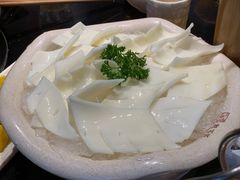 鲜猪黄喉-潘小辣鲜肉老火锅