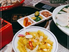 -禄婶鸡煲·打边炉