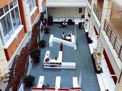 -华东师范大学第二附属中学(张江校区)