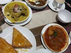 -阿维斯咖啡(镜湖店)