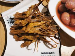 鸭舌头-兔爸私家小厨(新北万达店)