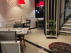 -必胜客(大坪英利店)