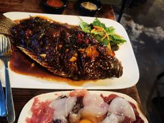-Show Neua Thai Street Food