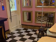 -自由港KTV(王子公主金平店)