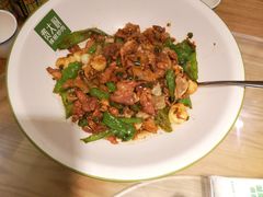 -费大厨辣椒炒肉(万家丽一店)