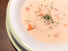 奶油海鲜浓汤-萨莉亚意式餐厅(杭州西溪龙湖天街店)