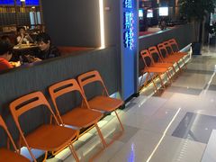 等位区-纽斯特牛排自助餐厅(浦东文峰广场店)