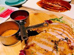 炭烧猪颈肉-小大董·烤鸭(凤凰汇店)