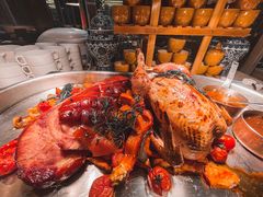 -大中华希尔顿酒店-念自助餐·嗨啤·小龙虾
