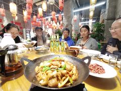 -体育场(地铁站)