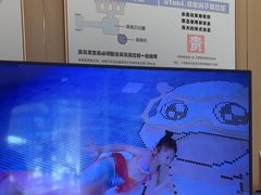 -龙格亲子游泳•水育早教运动中心