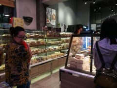 面包甜点陈列柜-巴黎贝甜(五道口店)