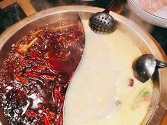 -小天鹅火锅·一线江景洪鼎旗舰店(洪崖洞店)