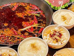 -萍姐火锅·公路夜市(武汉首店)