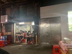 门面-威邵鸡煲(西华路总店)