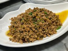 水腌菜炒肉末-蔼若春.传承三十年云南菜(金碧公园店)