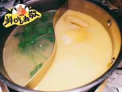 -禄婶鸡煲·打边炉