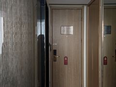 -良友富临大酒店(泉城广场大明湖店)