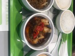 -老乡鸡(六安新加坡御苑店)