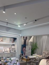 -U+nail优加专业美甲美睫