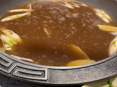 -八次方巴乡石锅鱼·金海湖水库活鱼(谷丰东路店)