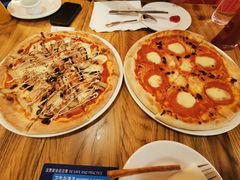 -城市大道红炉披萨烘焙坊