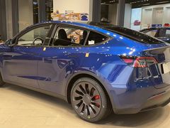 -TESLA 特斯拉(上海太古汇体验店)