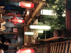 大堂-野山舂·贵州现舂酸汤火锅(鸿通城店)