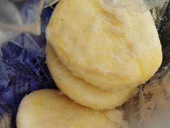 鳕鱼小贝-鲍师傅糕点(江苏路店)