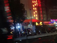 -沃尔玛咸宁市温泉路35号沃尔玛购物广场(咸宁温泉路店)
