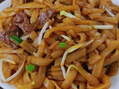 干炒牛河-美食店(华贵路店)
