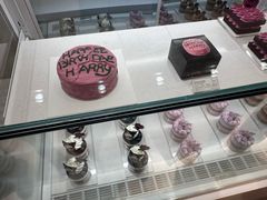 -好利来(上海长宁龙之梦店)